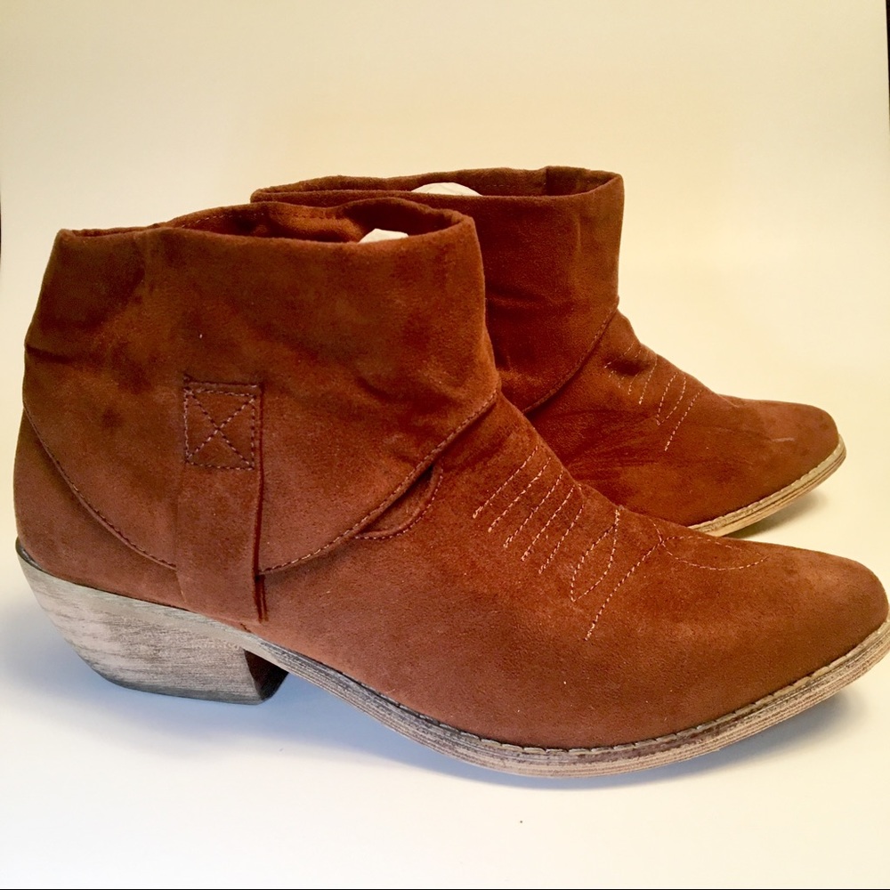 THE PERFECT FESTIVAL BOOTIE